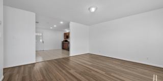 909 W Orange St Gallery 11
