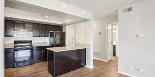 Edgewater Apartments Gallery 14