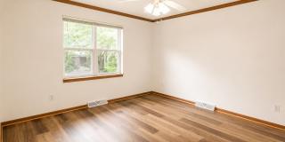 Ellis Avenue Duplex Gallery 11