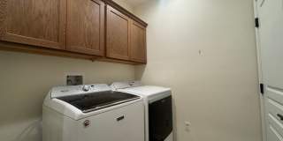 3-Bedroom Home with 50' RV Garage in Fort Mohave Gallery 19
