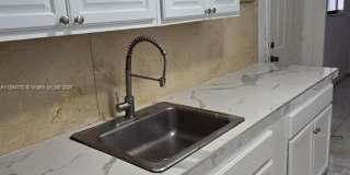 3121 NW 103rd St Gallery 1