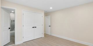 2416 E HOFFMAN Street Gallery 8