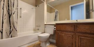 Gorgeous 4 Bedroom corner lot home Gallery 23