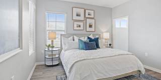 Viewpointe Gallery 9