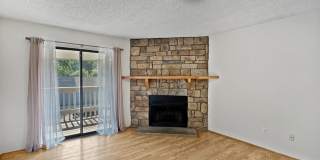 Charming 2-Bedroom Condo in Prime Location - Woodside Village Gallery 4