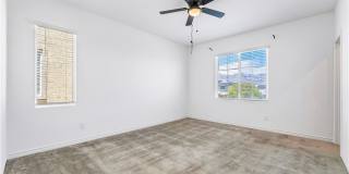 1611 Dire Wolf Avenue Gallery 45