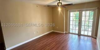 5035 Wiles Rd Gallery 1