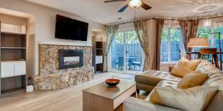 Outstanding 2 BDR With Dedicated Office Gallery 1