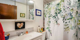 824 Meeker Street Gallery 11