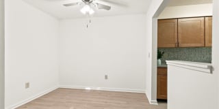 Country Club Apartments Gallery 16