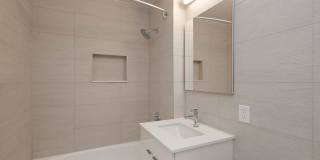 180 Montague Gallery 21