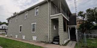 724 East Lawrence Street Gallery 1