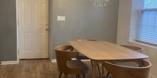 2329 W Huron Street Gallery 4