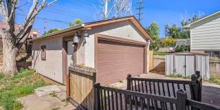Great house near UCCS with 2x kitchen and 2x laundry! Gallery 3
