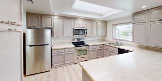 Spacious 3 Bedroom, 2.5 Bathroom Home with Sunroom in Coronado's Village Gallery 1