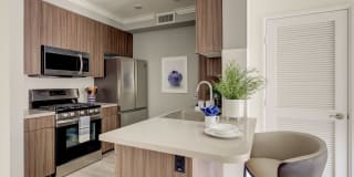 Ferrante Ferrante Gallery 98