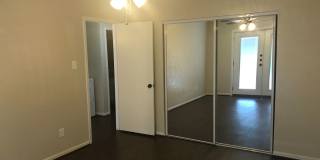 416 University Oaks Gallery 1