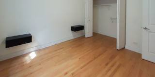 4863-67 N Hermitage Gallery 38