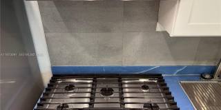 160 NE 203rd Ter Gallery 7