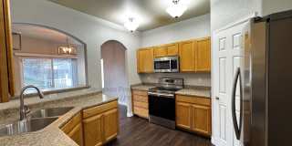 Stunning 4 Bedroom House in Security-Widefield Gallery 8