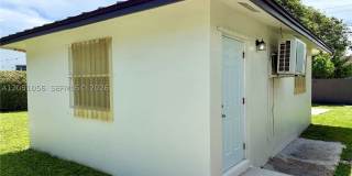 8301 SW 19th St Gallery 1