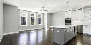 4317 S Forrestville Avenue Gallery 6