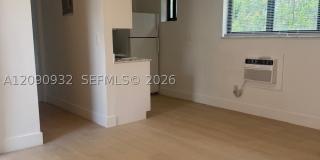 7535 NE 2nd Ct Gallery 1