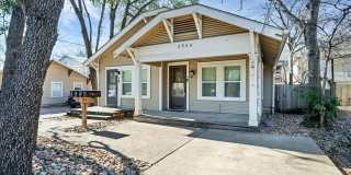 2904 Pearl Unit B - Spacious 1 bed 1 bath in top location. Gallery 1