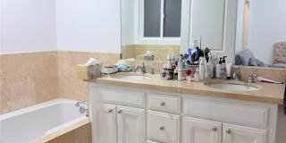 2125 S Bentley Avenue Gallery 21