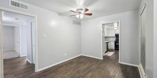 Premier Gardens Apt. Gallery 47