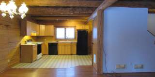 3 Bed, 2 Bath, 2 Car Garage LOG HOME for RENT! Gallery 6