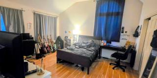 NO FEE! XL House w 2 Parking Inc, Laundry I/U -- New Hardwood Flooring, Pet Friendly, 2 Parking Spots Inc NO FEE! XL House w 2 Parking Inc, Laundry I/U -- New Hardwood Flooring, Pet Friendly, 2 Parking Spots Inc Gallery 1