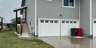 BEAUTIFUL NEWER CONSTRUCTION! 3 BED, 2 BATH, 2 CAR ATTACHED GARAGE Gallery 1