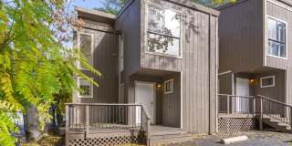 302 Pleasant Street Unit 4 Gallery 1