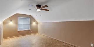 20254 Mackay Street Gallery 15