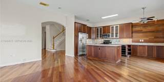 1560 Seagrape Way, Hollywood, FL 33019 Gallery 1