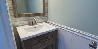 Beautifully remodeled 3 bedroom, 2.5 bath, 2 car garage Gallery 20