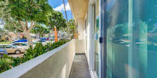 Premier Apartment Complex Near Hollywood Park with Pool, Gym and Covered Parking! Gallery 20