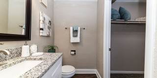 Hampton Creek Apartments Gallery 20