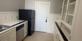 Idalia Apartments (115 N. 33rd St.) Gallery 6