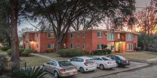 Spacious 2 bedroom 1 bath **$300 OFF 1ST MONTH Gallery 1