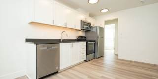 Uptown Lake Oswego Gallery 17