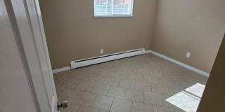 Charming 3BR Triplex  in Aurora Gallery 6