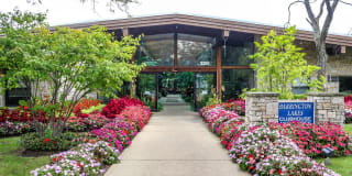 Barrington Lakes Apartments Gallery 2