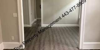 Spacious 5 Bedroom Home with Large Backyard & In-Unit Washer/Dryer Gallery 4