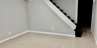 2445 East Huntingdon Street Gallery 11