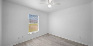 Spacious 3 bedroom 2 bathroom home in Lehigh Acres - New flooring! Gallery 17