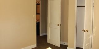 PRELEASING for AUGUST! Walk to Ball State! Spacious 4BR with Fenced Yard & Garage Gallery 16