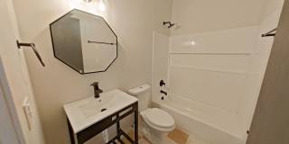 University Manor - Newly Renovated Units just a short walk from Campus! Gallery 156