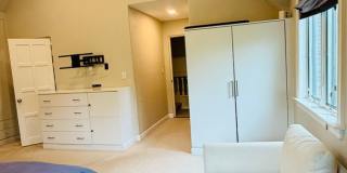 Elegant 3 Bedroom Tudor with Flexible Living Space Gallery 19